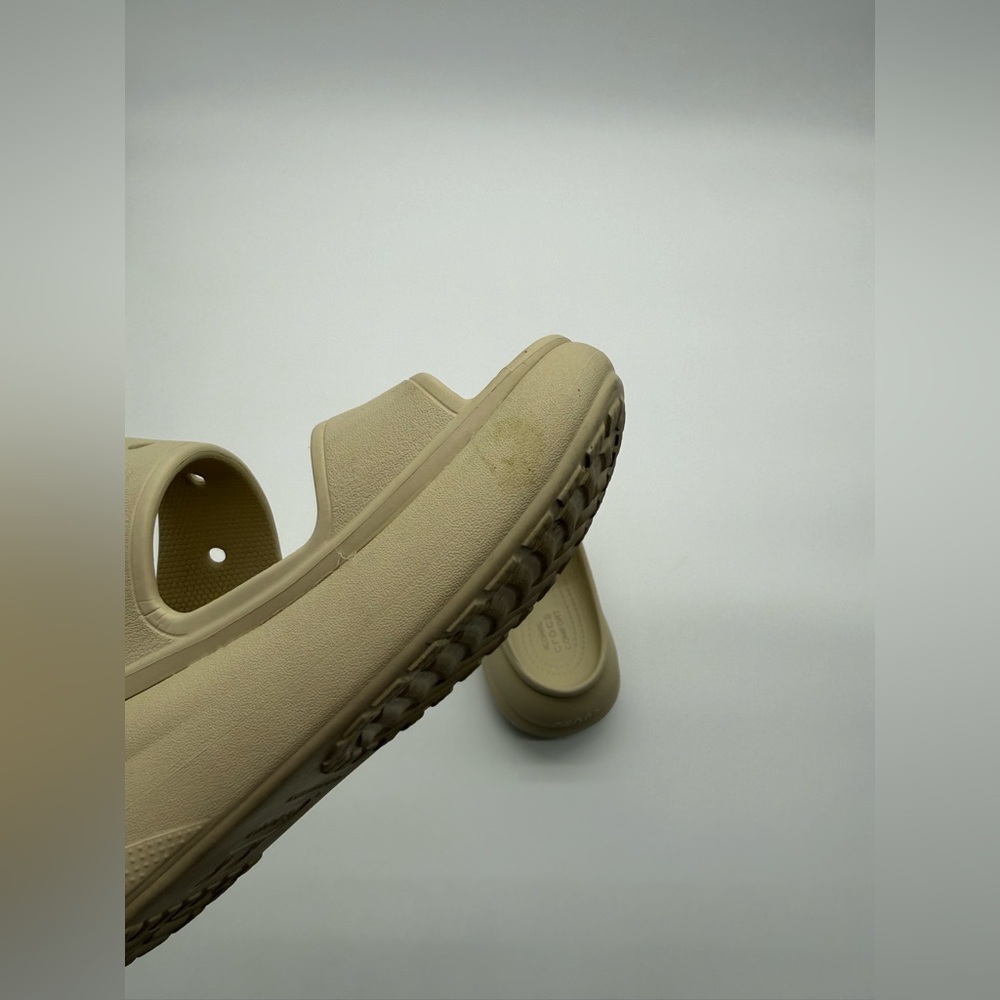 Crocs Classic Crush Platform Sandals Bone Color Sz. W 9 / M 7 - Picture 14 of 15